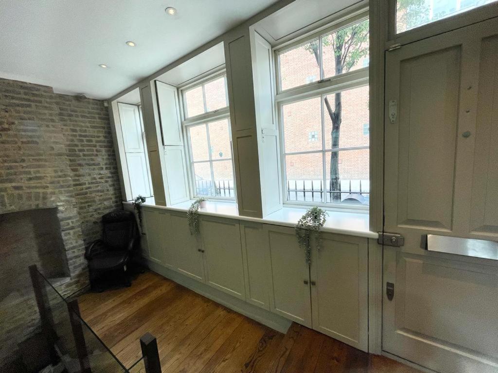 4 Floor Apartment In Covent Garden Лондон Екстериор снимка